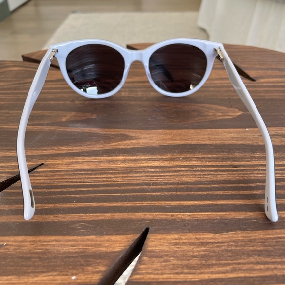 Ted Baker Sunglasses. - Picture 4 of 7